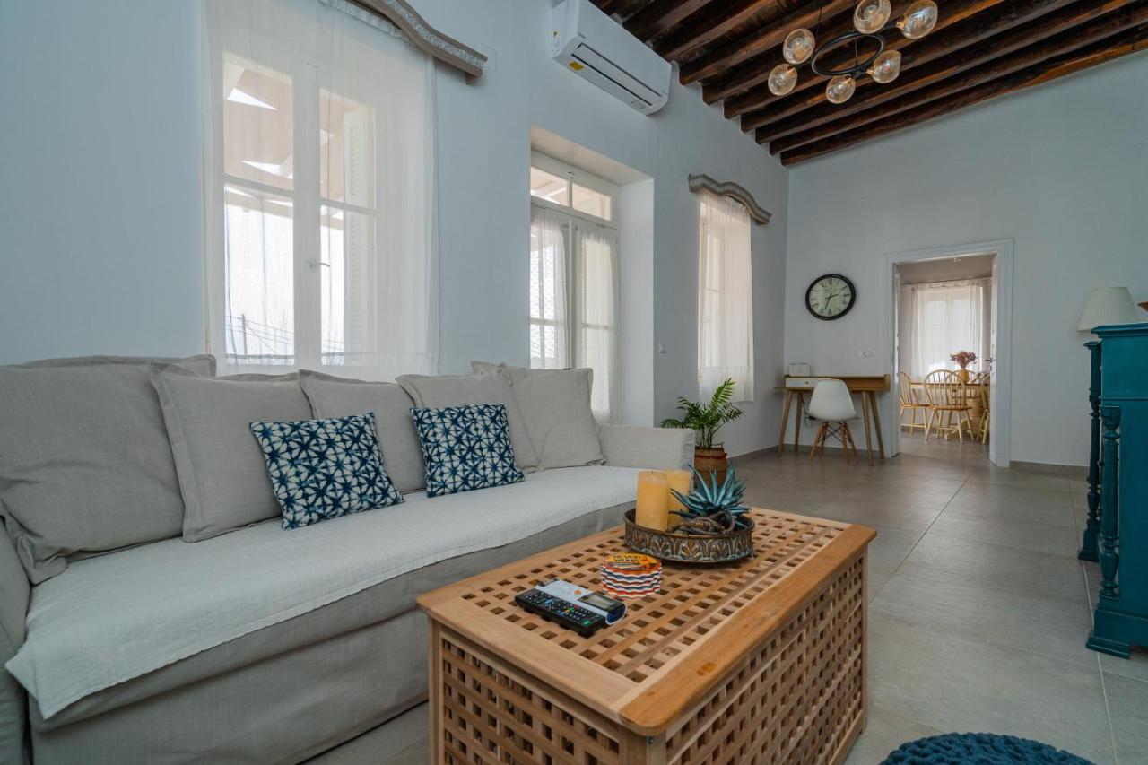 Komis Mansion Exámbela 外观 照片
